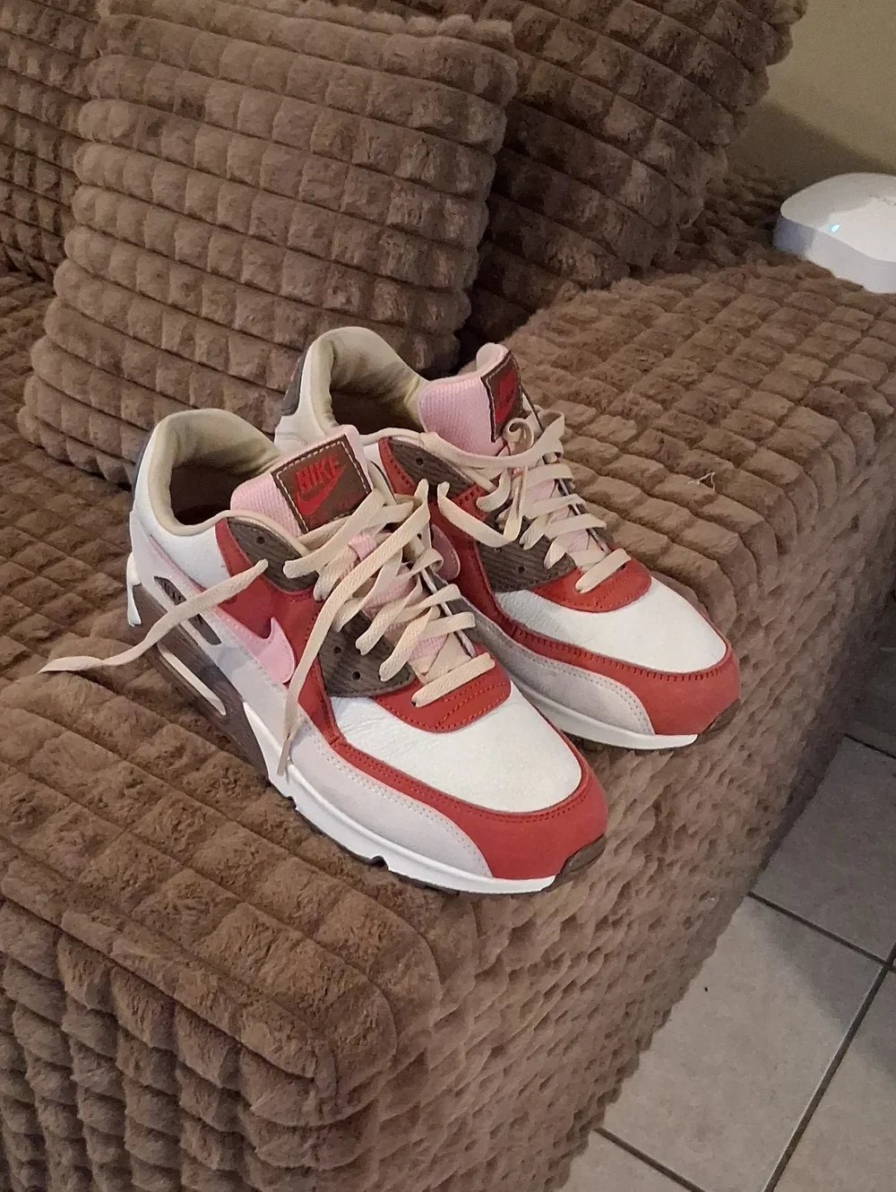 Nike White Pink Coral Runner Sneakers